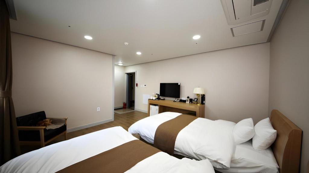 Hotel Aroha Jeju Seogwipo Dış mekan fotoğraf
