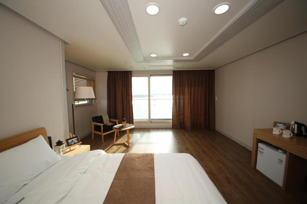 Hotel Aroha Jeju Seogwipo Dış mekan fotoğraf