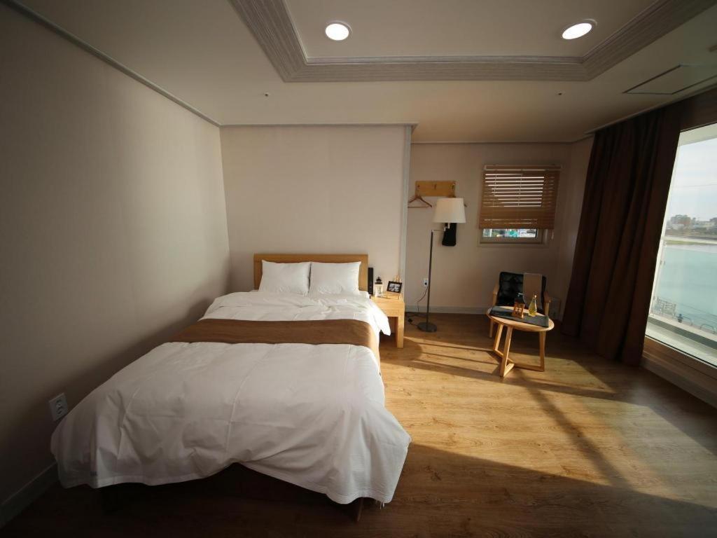 Hotel Aroha Jeju Seogwipo Dış mekan fotoğraf