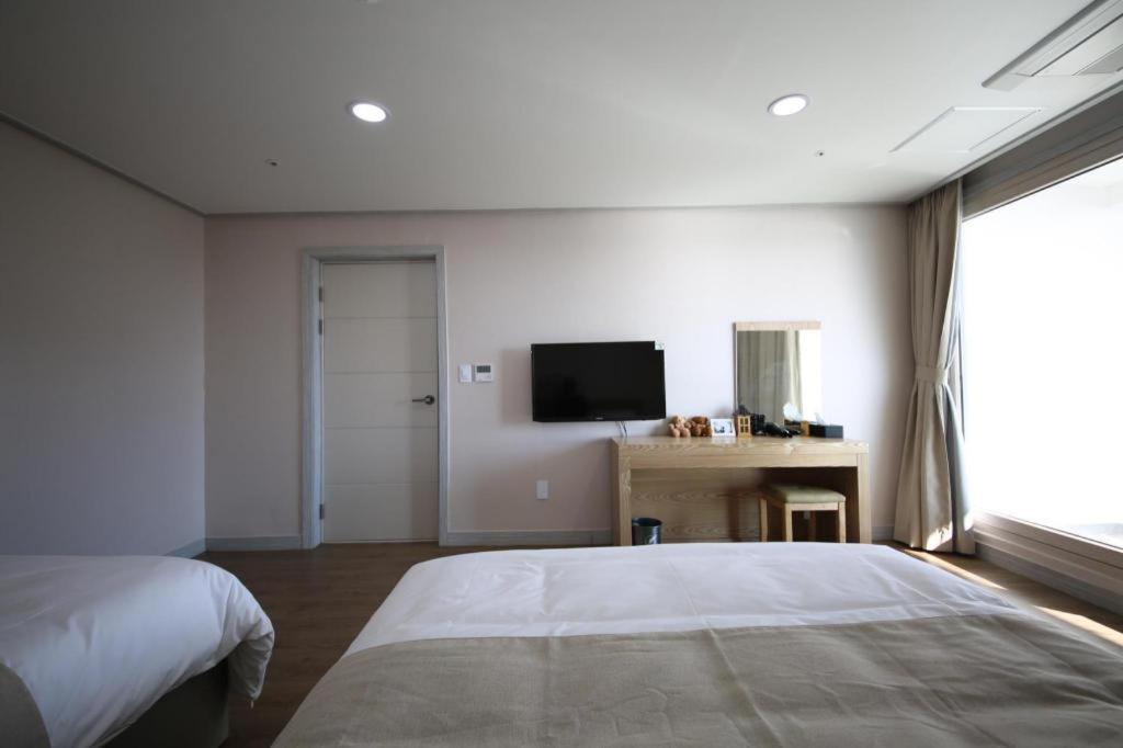 Hotel Aroha Jeju Seogwipo Dış mekan fotoğraf
